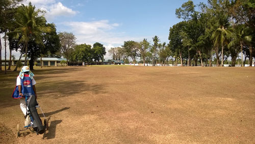 Apo Golf and Country Club 9th-fairway